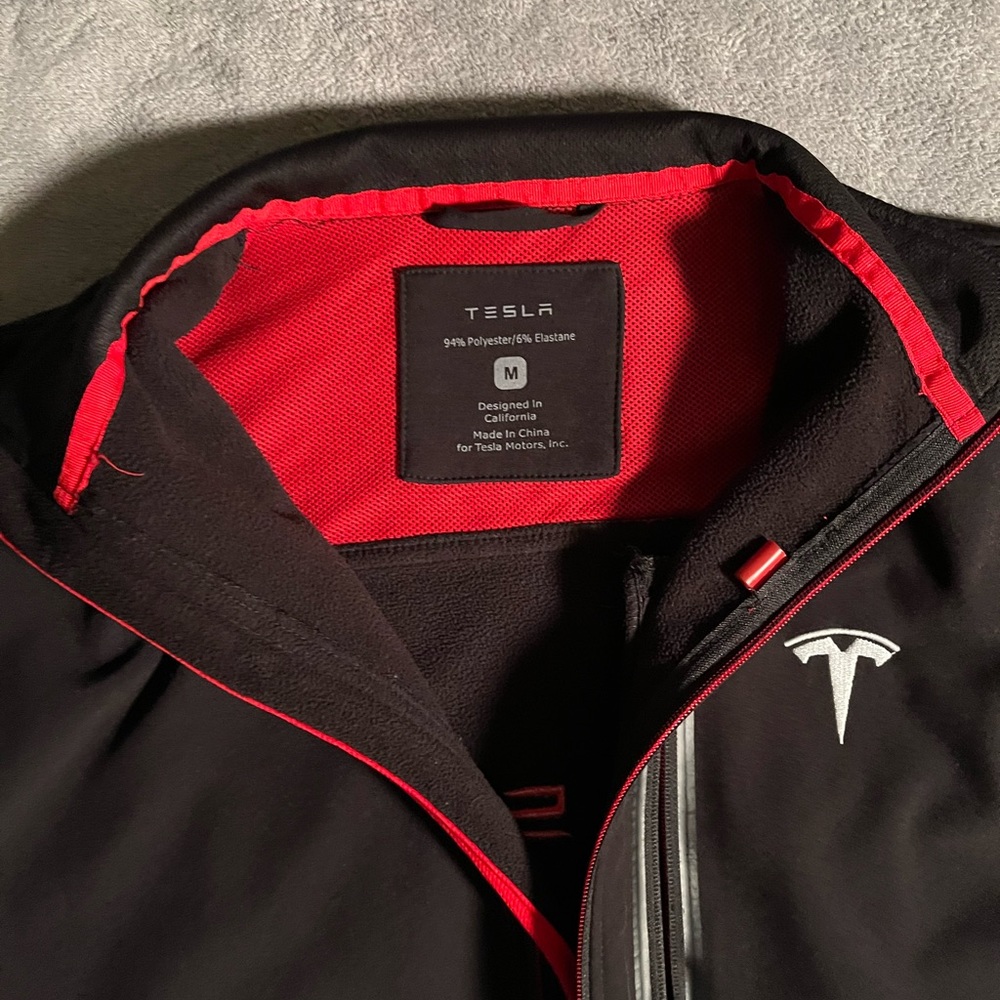 Tesla size medium - Picture 3 of 3